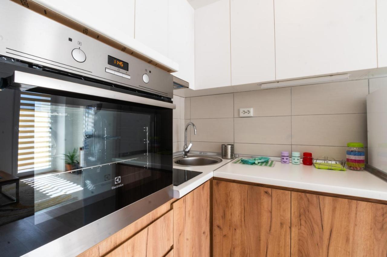 • Charming ǀ Near City Mall ǀ 1Br • Leilighet Skopje Eksteriør bilde