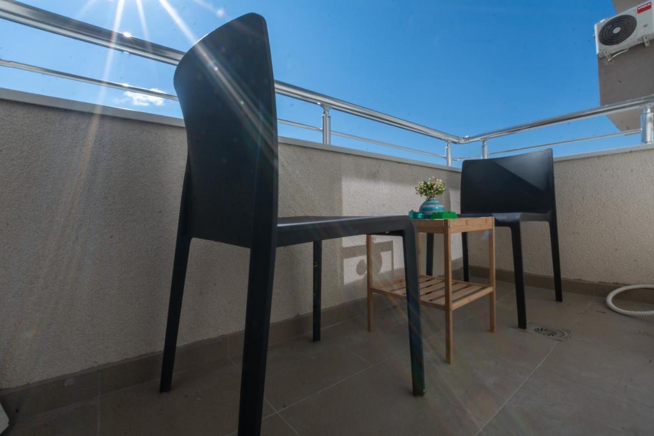 • Charming ǀ Near City Mall ǀ 1Br • Leilighet Skopje Eksteriør bilde