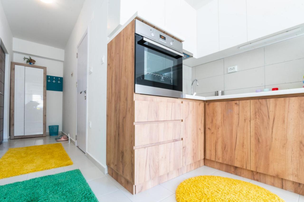 • Charming ǀ Near City Mall ǀ 1Br • Leilighet Skopje Eksteriør bilde